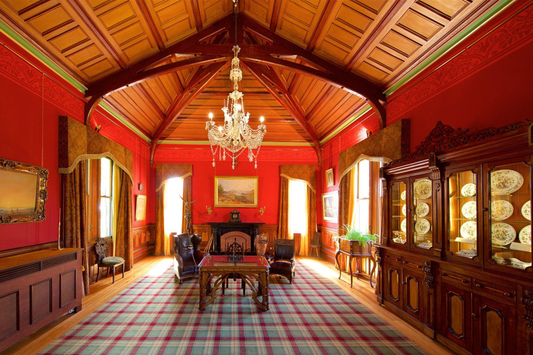 Private Dunedin City Highlights and Otago Peninsula Day Tour Private Dunedin city & Otago Peninsula day Tour (up to 4)