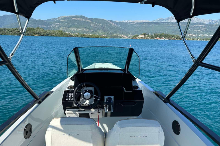 Kotor: Excursión en lancha rápida a Nuestra Señora de las Rocas y Perast