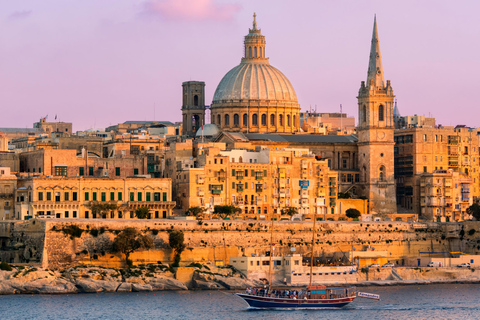 Sliema: Fernandes Fireworks Festival Cruise w/ Dinner+Drinks Without Transportation