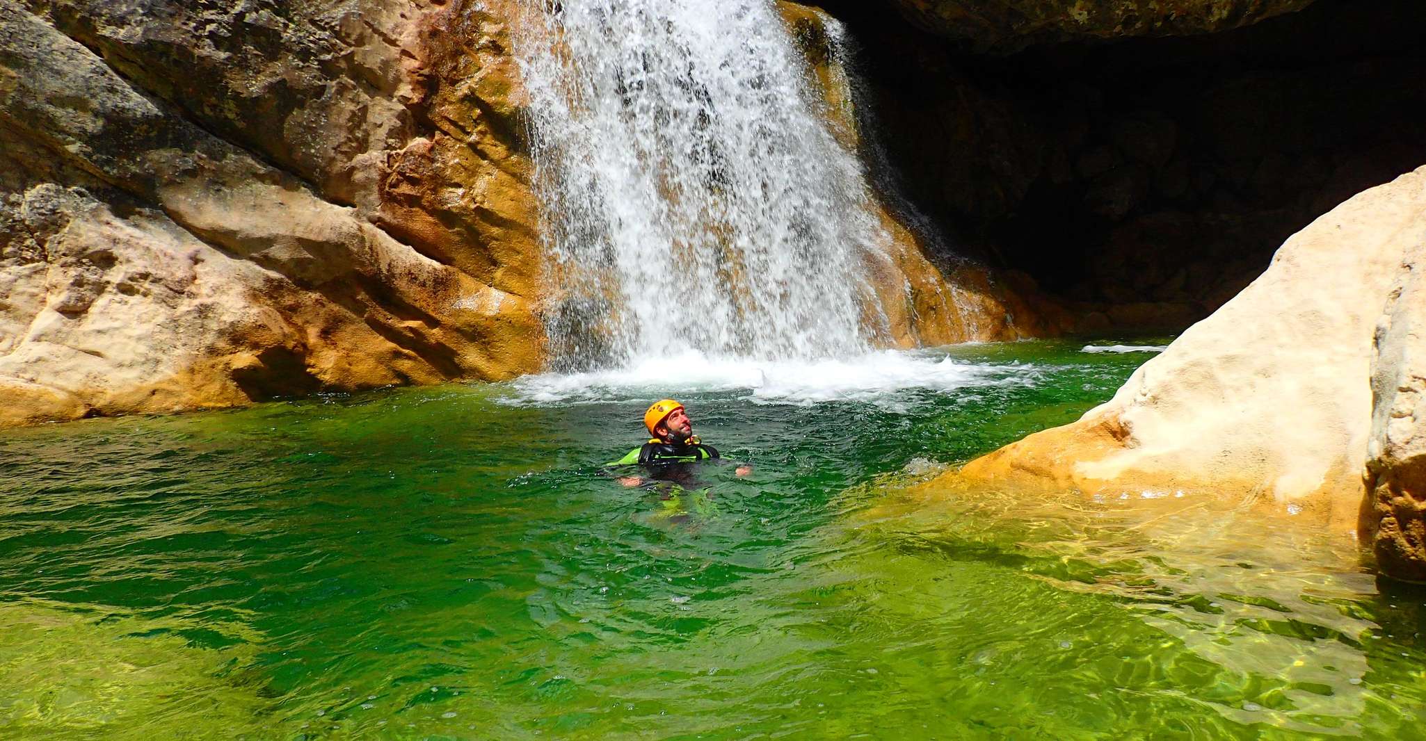 Canyoning Day Trip in Sierra de Guara - Housity