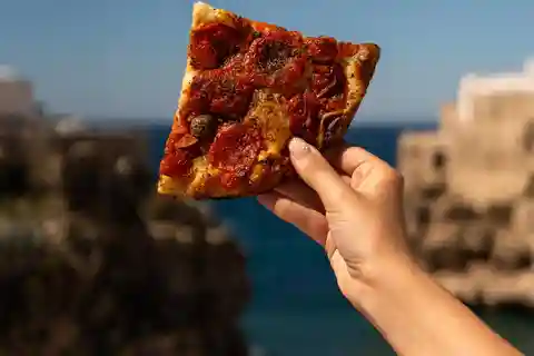 Polignano a Mare: Tour gastronómico de rua com degustações e vinho