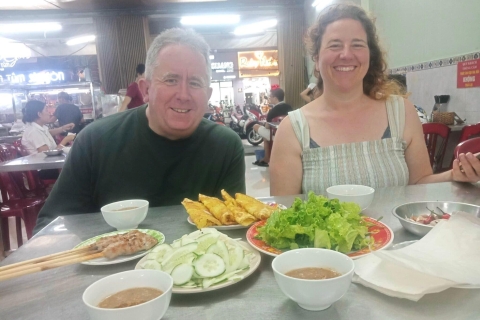 Wycieczka piesza po lokalnym jedzeniu w Da Nang