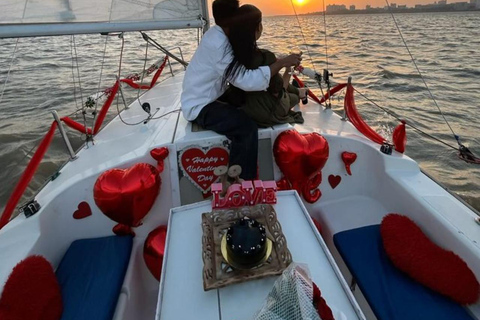 Mumbai: Cruzeiro privado de iate com snacksMumbai: Cruzeiro privado num iate com lanches