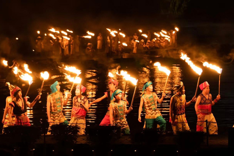 Guilin : transfert aéroport privé et rafting sur la rivière YulongChauffeur-guide parlant chinois