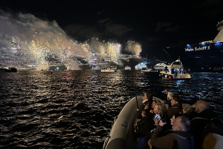 Funchal: Fireworks by Boat - New Years Eve
