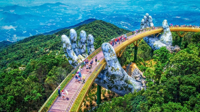 Da Nang : Private trip - Golden Bridge-Lady Buddha-Marble Mt