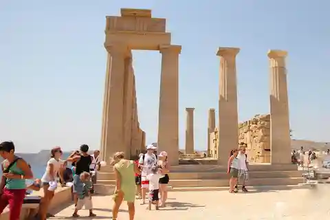 Le meilleur de Rhodes et de LINDOS avec arrêt déjeuner