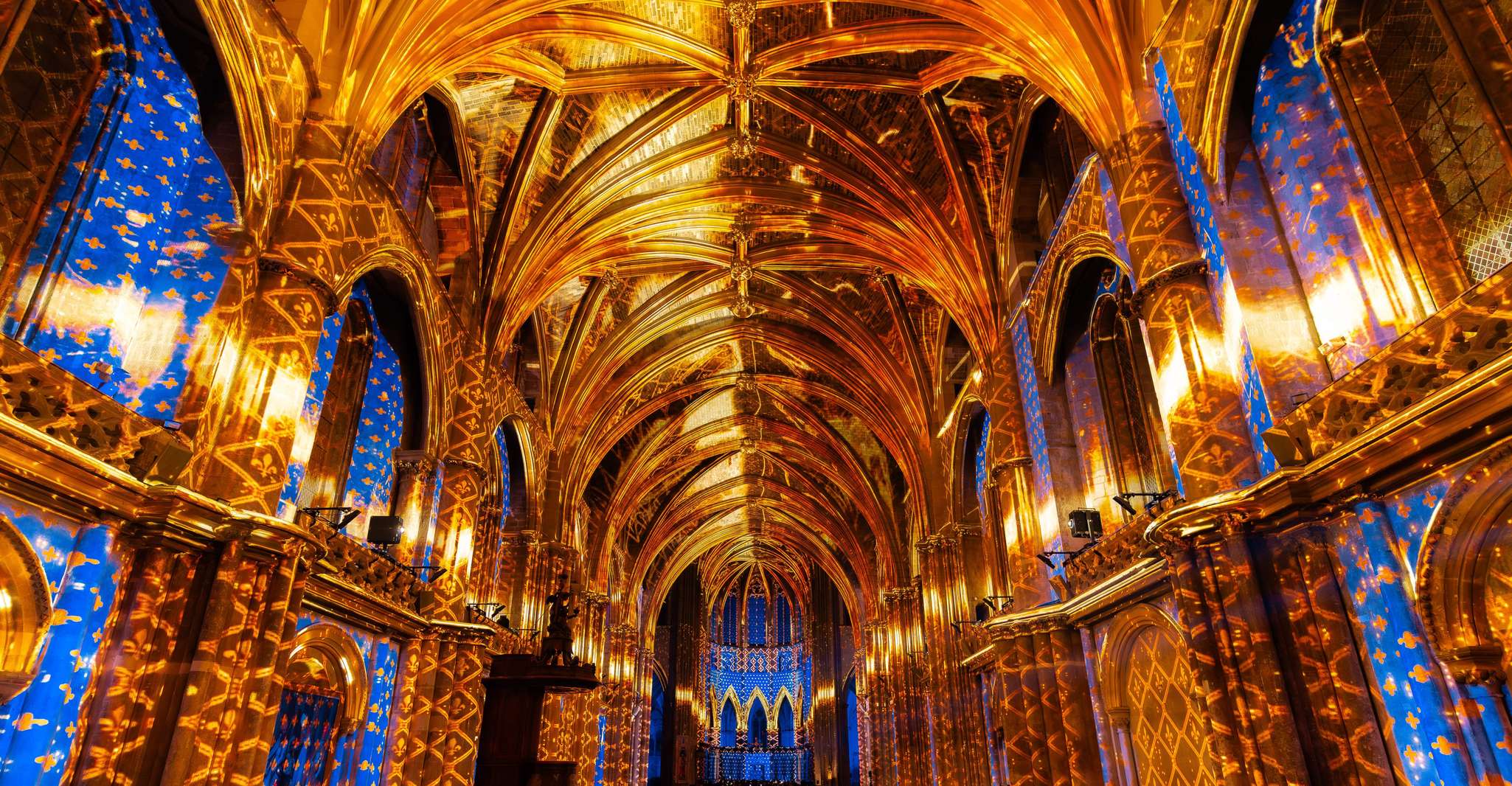 Nice Basilica: Immersive Sound and Light Show – LUMINISCENCE photo 3