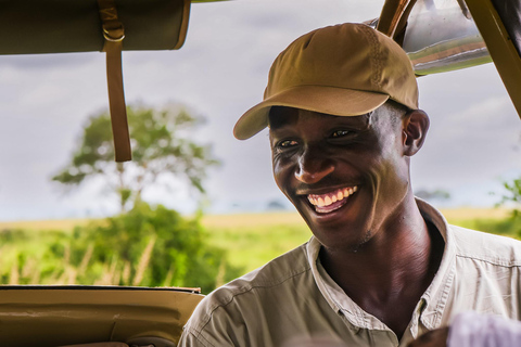 Vanuit Zanzibar: Selous G.R. safari met overnachting en vluchtengedeelde safari