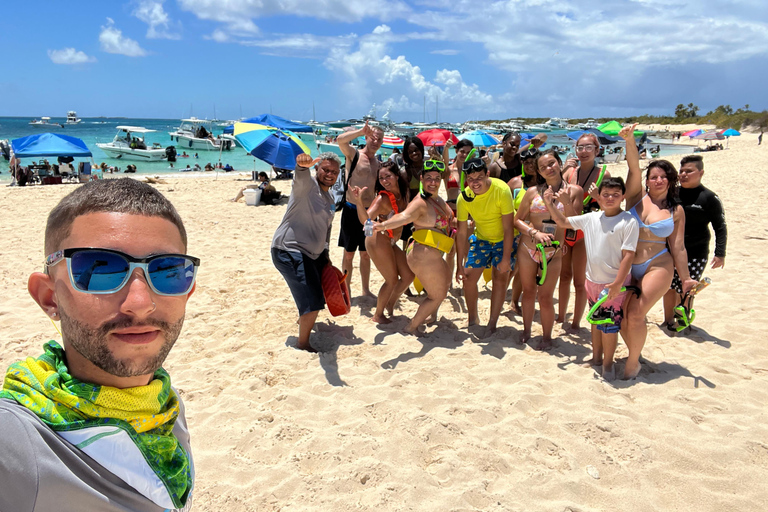 From Fajardo: Icacos Island Boat Trip and Beach Day Package