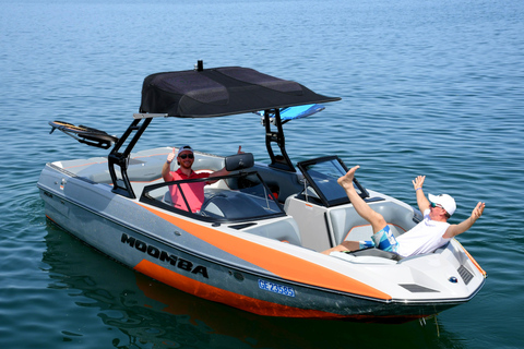 Geneva: Private Wakeboarding on Lake Geneva