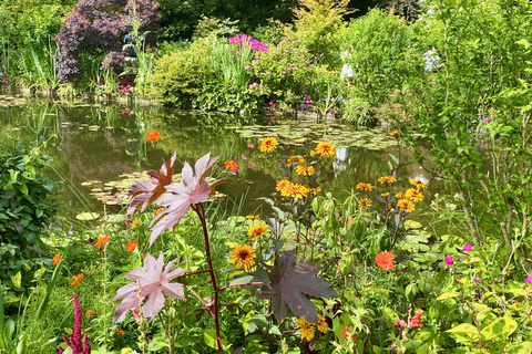 Giverny Half-Day Small-Group Tour from Paris – Max 7 Guests Giverny trip with Hotel Pick up