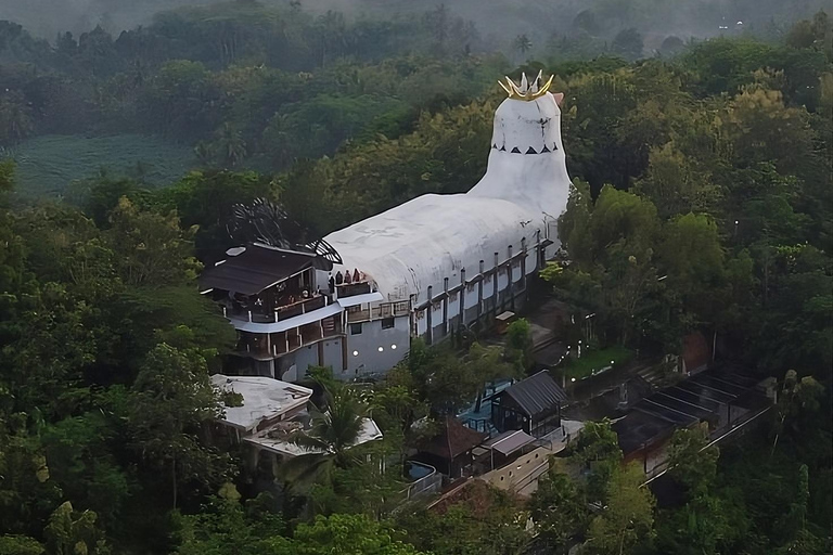 Yogyakarta: Menoreh, Chicken Church, Mudal & Glagah Day Trip