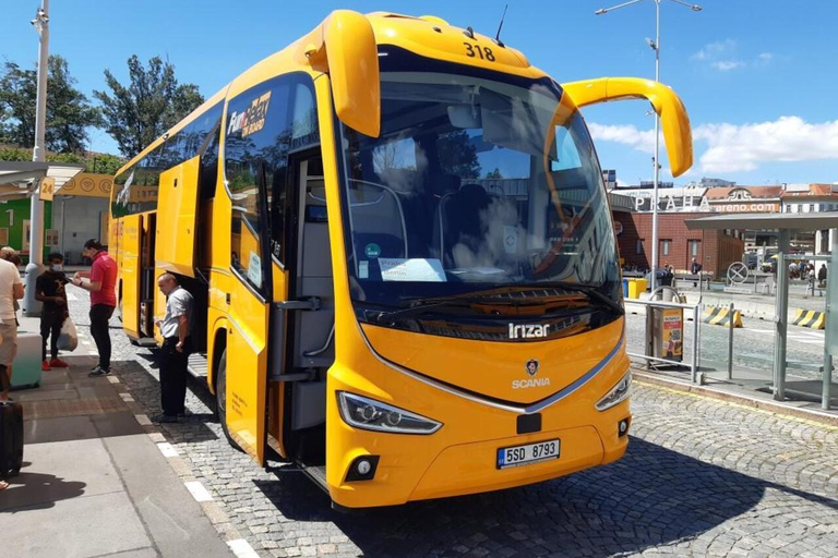 Praga: Transfer autobusowy pomiędzy lotniskiem w Pradze a miastem