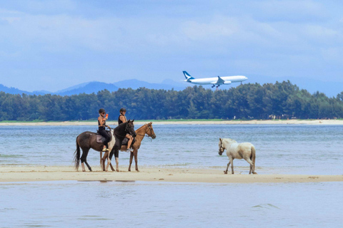 Aventure équestre sur la plage de PhuketÉquitation 16h00