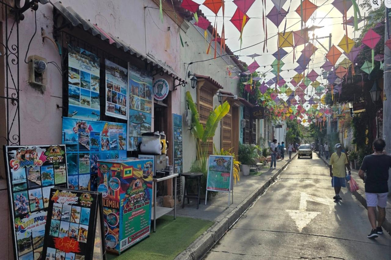 Kartagena: wycieczka rowerowa z przewodnikiem i degustacją ulicznego jedzeniaKartagena: wycieczka rowerowa z przewodnikiem i degustacją potraw ulicznych