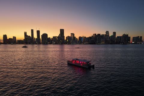 Miami Sunset Boat Tour: Celebrity Mansions & Skyline