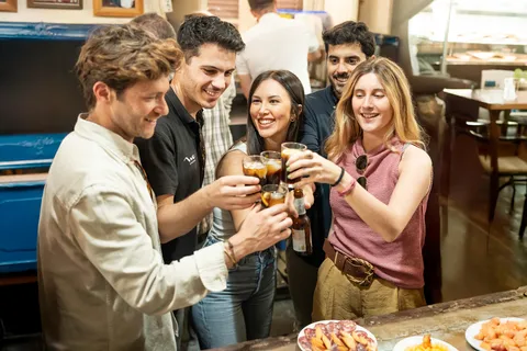 Seville: Tapas and Wine Tour with Rooftop Drink