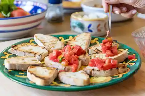 San Gimignano: Degustação de vinhos toscanos e bruschetta para famílias