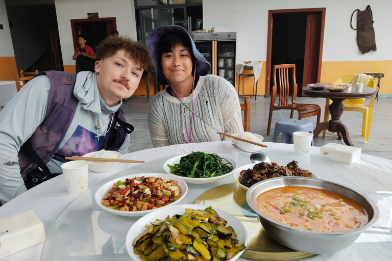 Chongqing: Cooking class, Face-Changing Show & Skyline Views Private Tour