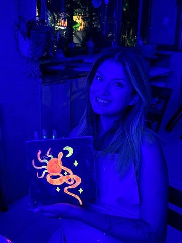 Antalya: Neon Painting Workshop - Art That Glows in the Dark