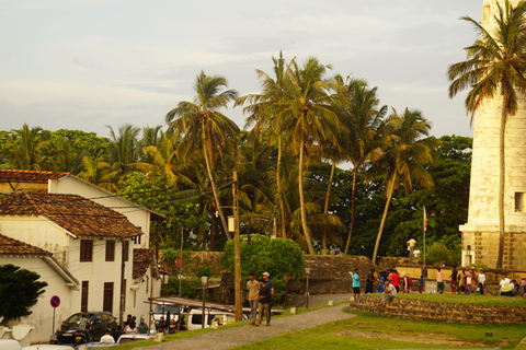 Utforska Galle's dolda pärlor och ät middag med lokalbefolkningenUtforska Galle: dolda pärlor och lokal matkonst