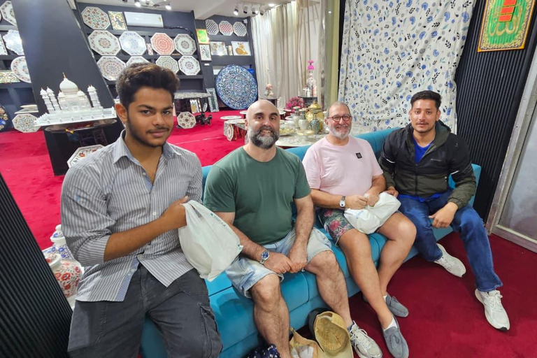 Shopping tour with Your Personal Lady Guide from Jaipur:- private lady guide & car