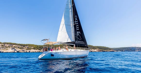 Cala Galdana: Sightseeing tour by sailboat
