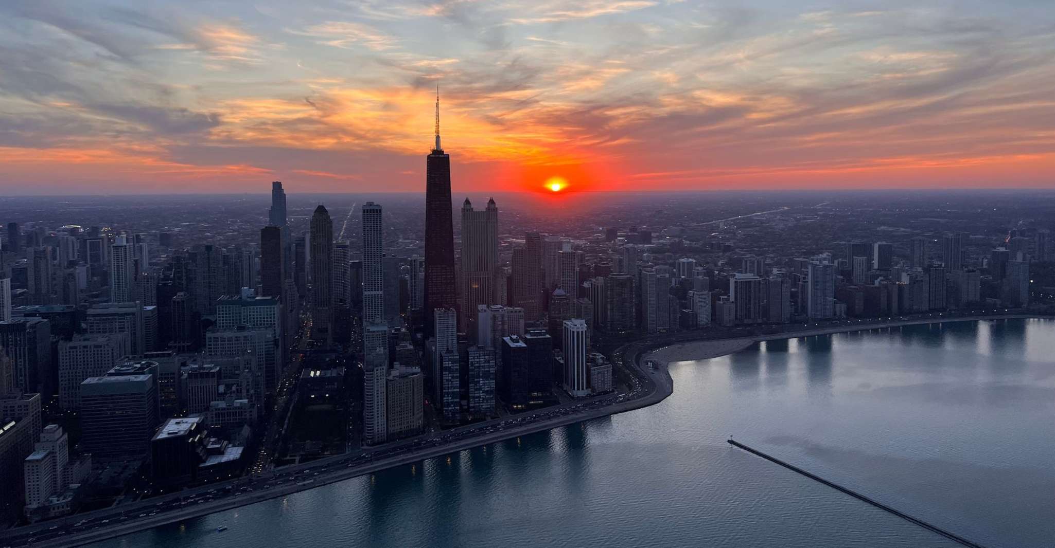 Chicago, Private Helicopter Tour of Chicago Skyline - Housity