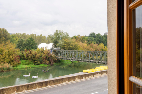 2-day experience from Vienna: Wachau & Melk Abbey – Private tour & nature break