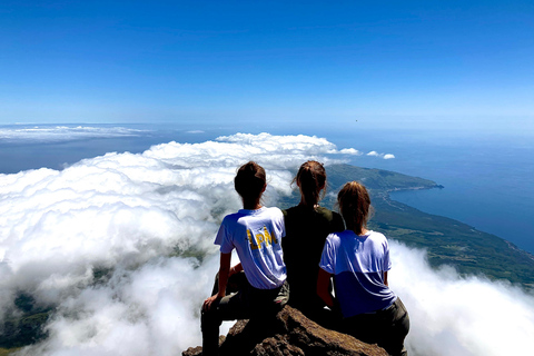 L&#039;île de Pico : Escalade du mont Pico, la plus haute montagne du Portugal