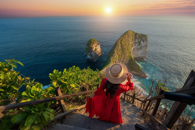 Nusa Penida: West Trip & Snorkeling Manta Bay with Lunch Snorkeling and Penida tour all Include Shuttle hotel In Bali
