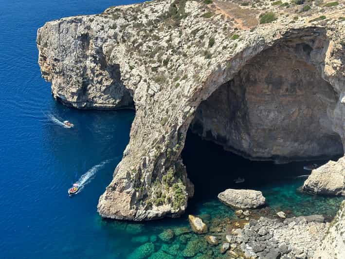 Malta Highlights Private Taxi Tour with Local Driver