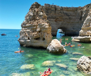 Lagoa: Benagil Caves and Wild Beaches Tour with Local Guide
