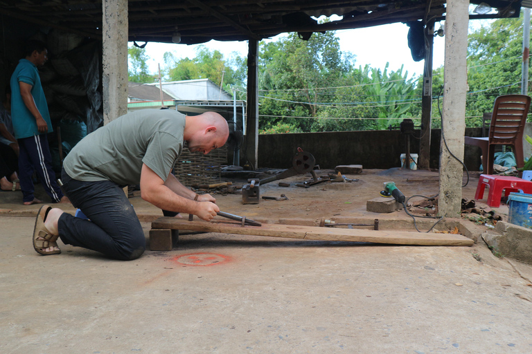 Hoi An: Knife-making Workshop with Hotel Pickup