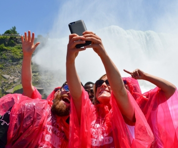 Z Toronto: Całodniowa wycieczka autobusowa nad wodospad Niagara