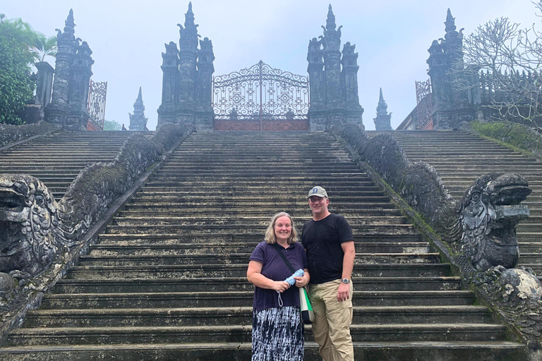 Vanuit Hoi An: Tour door de keizerlijke stad Hue en Hai Van Pass, graftombesHoi An/DaNang naar Hue voor 1 dag per privétour