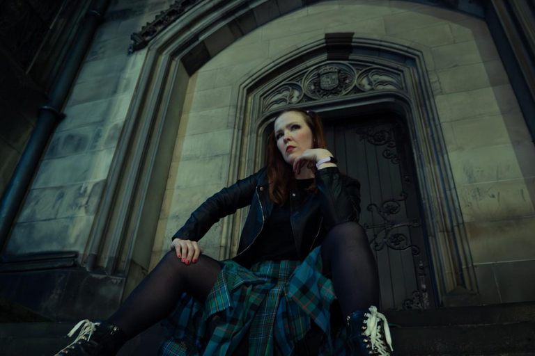 Edinburgh Photo Tour: Professional Photoshoot 2 Hour Complete Edinburgh Photoshoot (with video + B&W set)