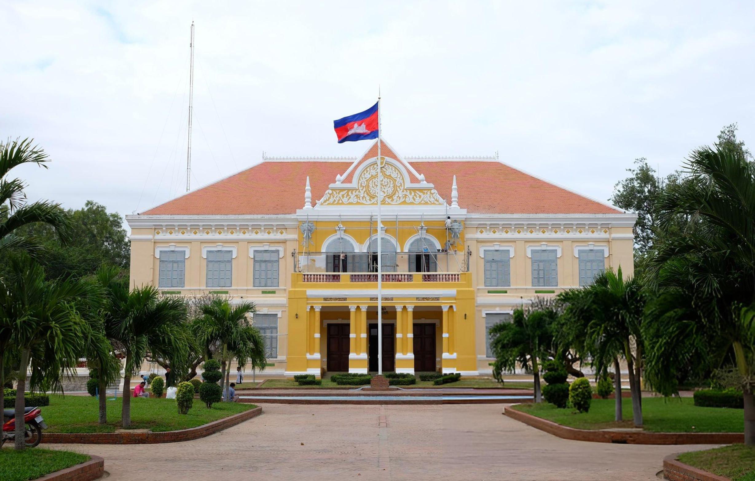 Halbtägige Tour in Battambang mit Bambuszug und Sonnenuntergang am Phnom Sampov