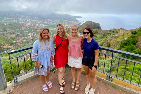 Madeira: Exotic Birds & Valleys 4x4 Safari with Local Guide Shared Exotic Birds & Valleys 4x4 Expedition Local Guide