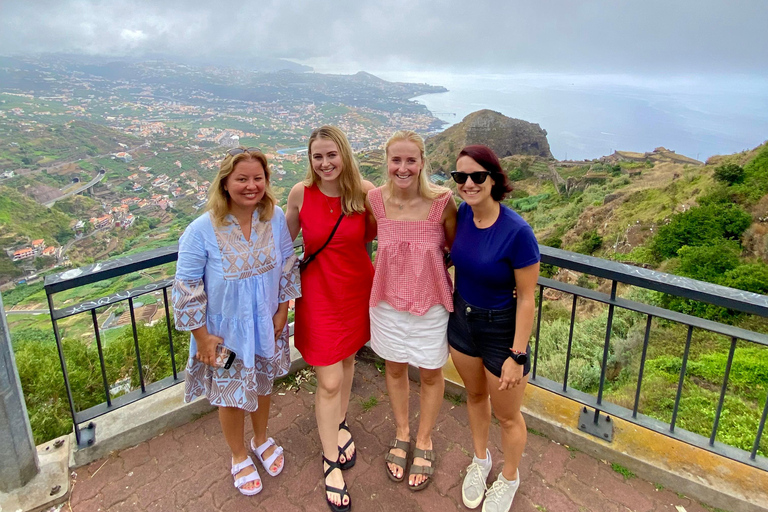 Madeira: Exotic Birds & Valleys 4x4 Safari with Local Guide Shared Exotic Birds & Valleys 4x4 Expedition Local Guide