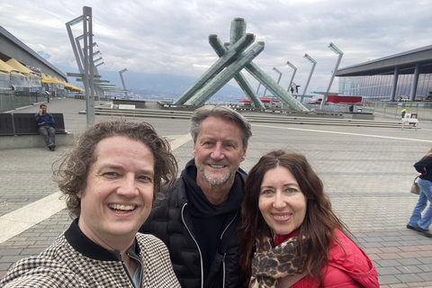 Vancouver: Coal Harbour and Historic Gastown Walking Tour