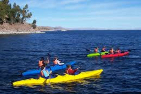 Desde Puno || Excursión en Kayak a las Islas de los Uros | Día completo