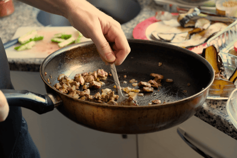 Izmir: Autentisk turkisk matlagningskurs med lokalbefolkningenIzmir: Autentisk turkisk matlagningslektion med lokalbefolkningen