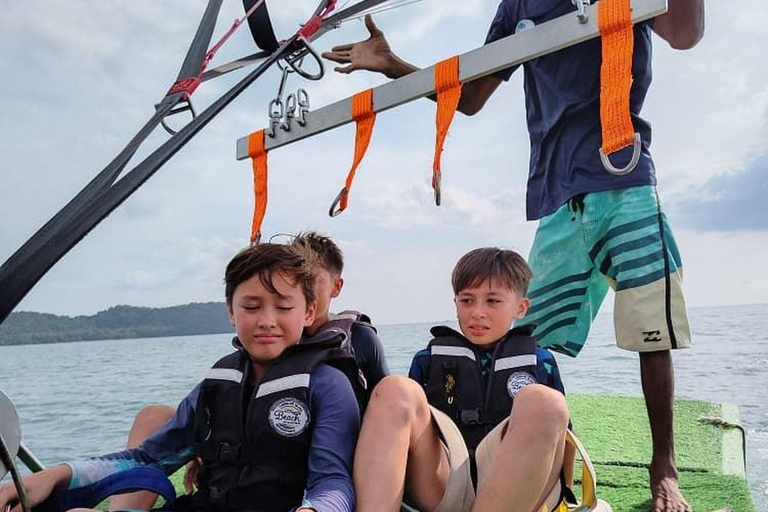 Langkawi: Parasailing Experience over Pantai Cenang Beach