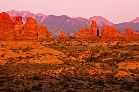 Arches National Park: Morning Adventure Tour Without pickup