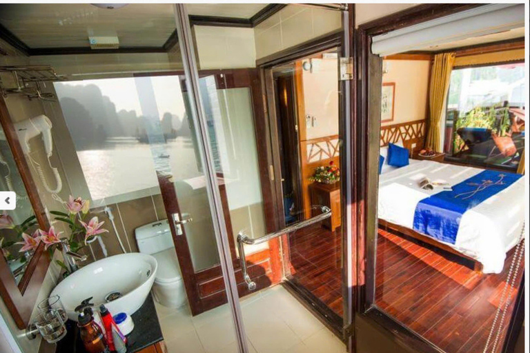 2-tägige Ha Long Bay Island Cruise Tour mit einem 3-Sterne-Kreuzfahrtschiff