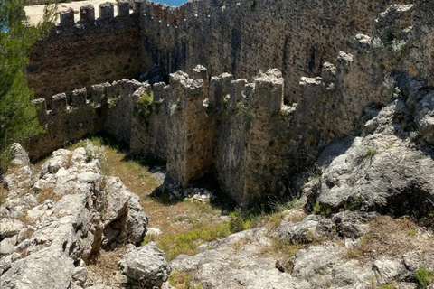 Passeio de trekking pelo Castelo de Alanya com vistas panorâmicasCaminhada pelo Castelo de Alanya com vistas panorâmicas (Norsk)