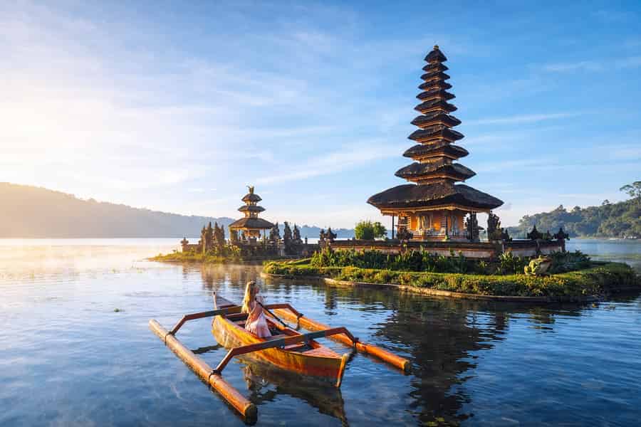 Nord Bali: Delfin, Ulun Danu Tempel & Banyumala Wasserfall. Foto: GetYourGuide