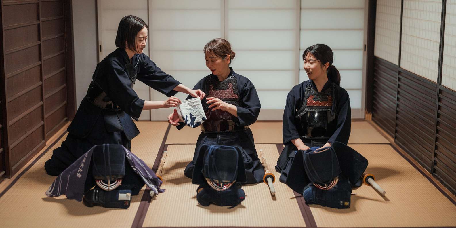 Kyoto experience — temples, geisha, bamboo grove — image 22